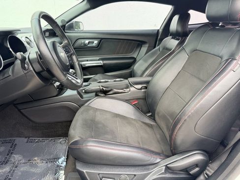 Used 2017 Ford Mustang GT Premium w/ Equipment Group 401A RWD image 12