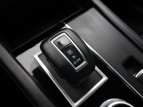 Used 2022 Mitsubishi Outlander SE image 59