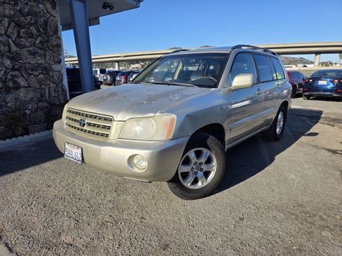 Used 2003 Toyota Highlander Limited image 1