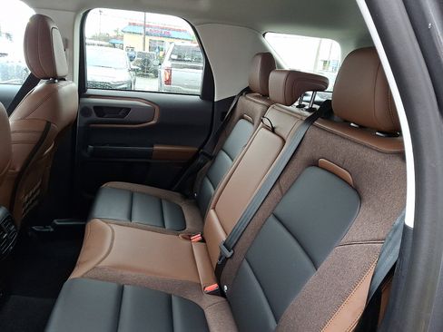 Used 2025 Ford Bronco Sport Outer Banks w/ Outer Banks Tech Package+ image 11