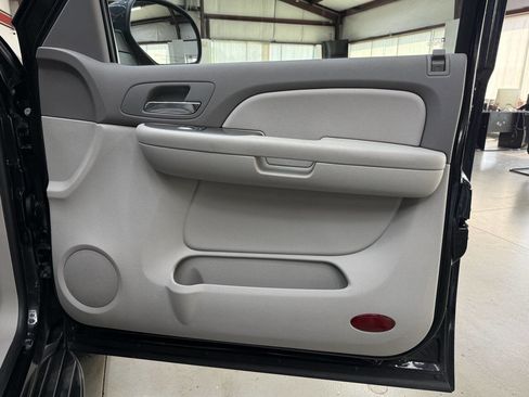 Used 2007 Chevrolet Tahoe LS RWD image 16