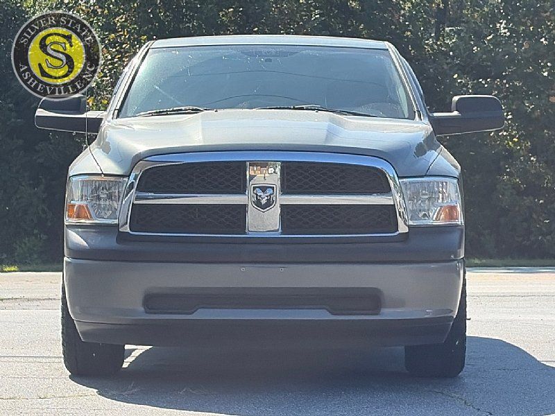 Used 2011 RAM 1500 Tradesman RWD image 2
