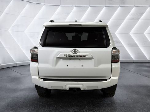 Used 2024 Toyota 4Runner SR5 image 5