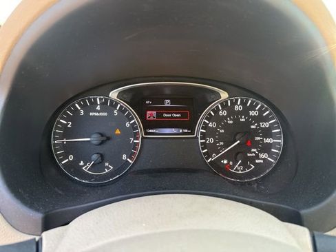 Used 2016 Nissan Altima 2.5 SV w/ Convenience Package image 13