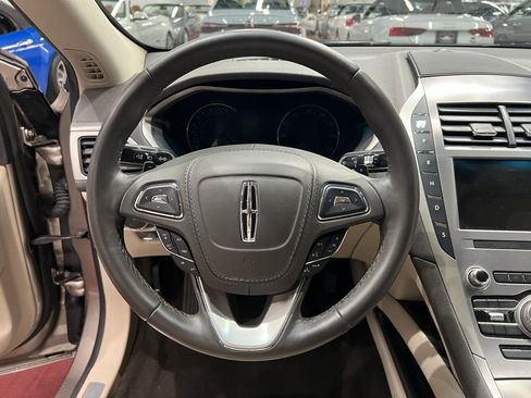 Used 2019 Lincoln MKZ Premiere image 36
