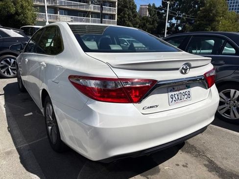 Used 2017 Toyota Camry XLE FWD image 5