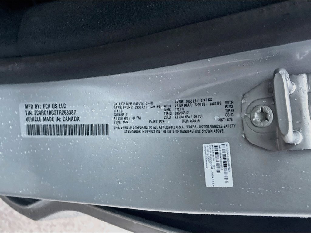 Used 2026 Chrysler Pacifica Select FWD image 30