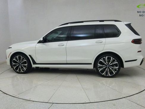 Used 2024 BMW X7 xDrive40i w/ M Sport Package AWD/4WD image 72