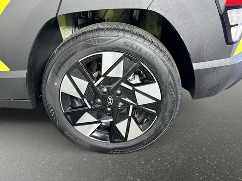 Certified 2024 Hyundai Kona SEL image 29