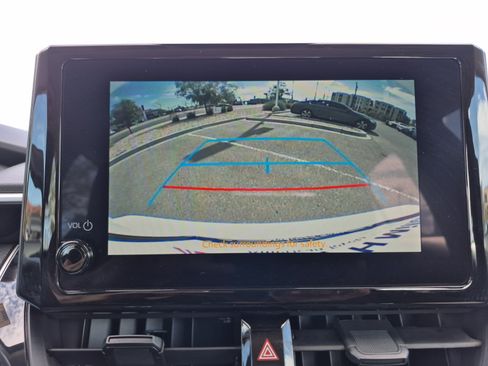 Used 2025 Toyota Corolla LE FWD image 33