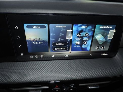 New 2026 Nissan Kicks SR image 20