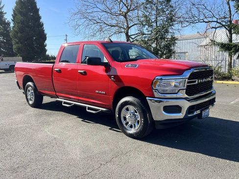 Used 2019 RAM 2500 Tradesman w/ Chrome Appearance Group image 8