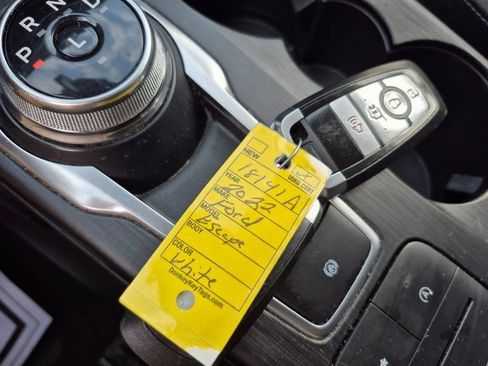 Used 2022 Ford Escape SE w/ Convenience Package image 27