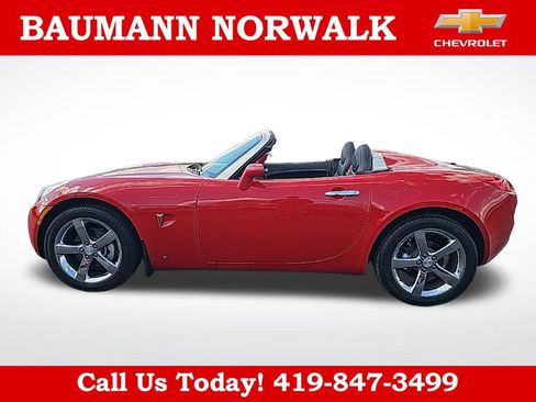 Used 2007 Pontiac Solstice Convertible w/ Premium Package RWD image 9