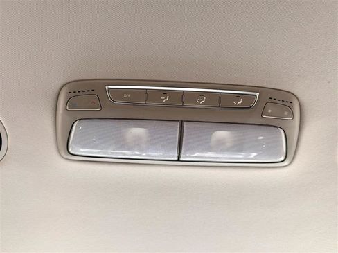 Used 2020 Kia Telluride LX FWD image 32