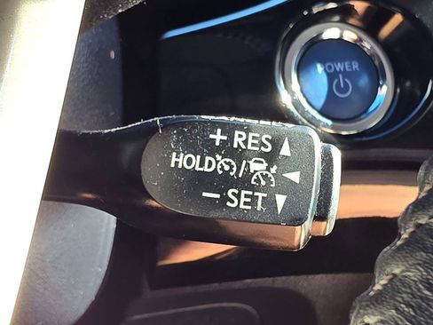 Used 2017 Toyota Prius Four Touring w/ Carpet Mat Package image 39