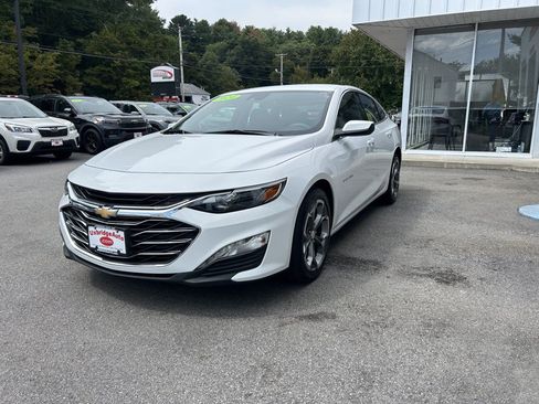 Used 2024 Chevrolet Malibu LT FWD image 4