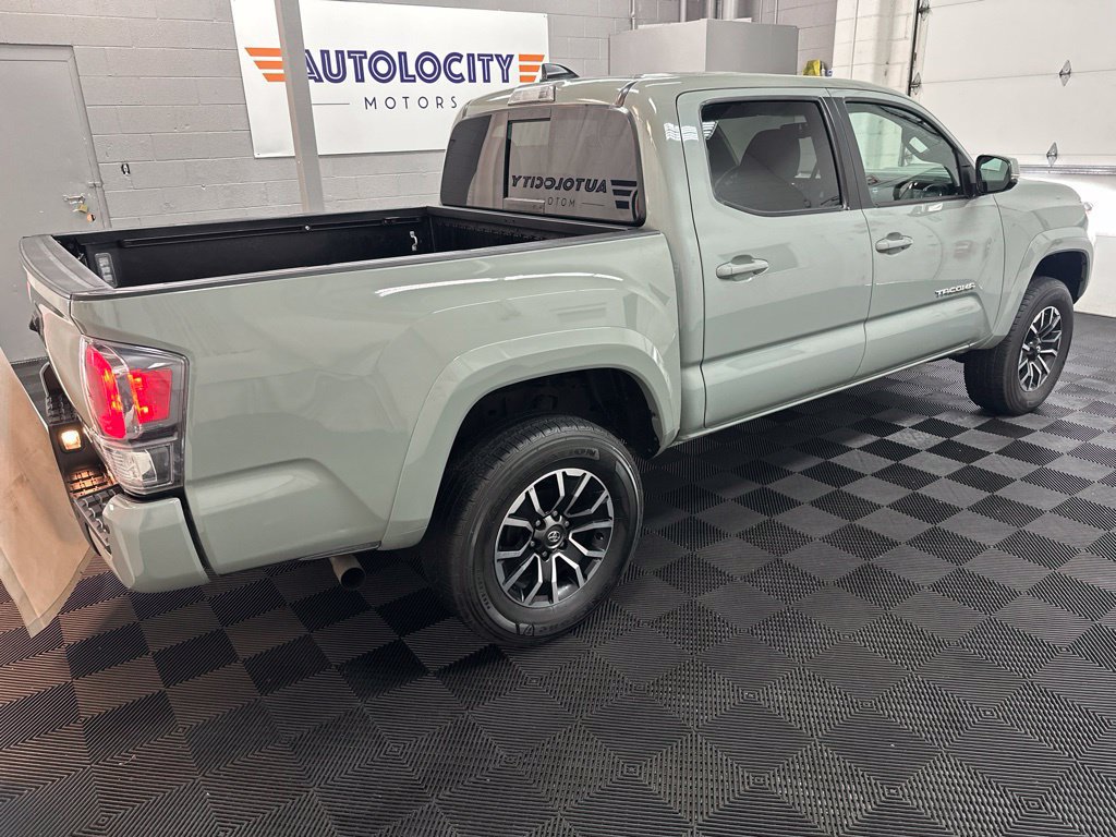 Used 2023 Toyota Tacoma TRD Sport w/ Technology Package AWD/4WD image 10