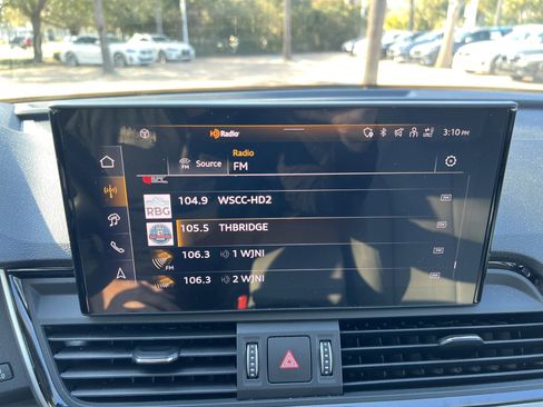 Used 2024 Audi Q5 2.0T Prestige w/ Prestige Package image 22