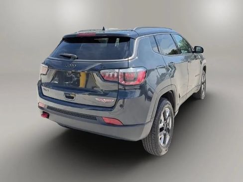 Used 2018 Jeep Compass Trailhawk w/ Cold Weather Group AWD/4WD image 8