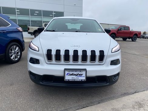 Used 2017 Jeep Cherokee Sport w/ Trailer Tow Group image 14