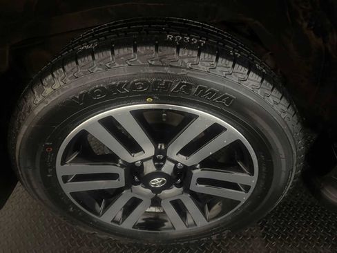 Used 2023 Toyota 4Runner Limited image 13