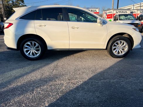 Used 2016 Acura RDX FWD image 2