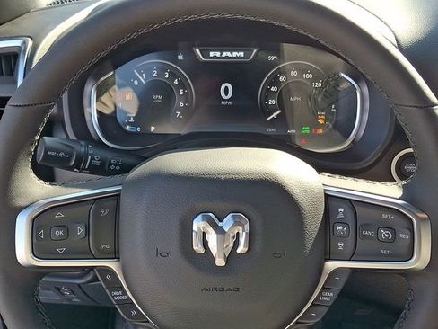 New 2026 RAM 1500 4x4 Crew Cab image 15