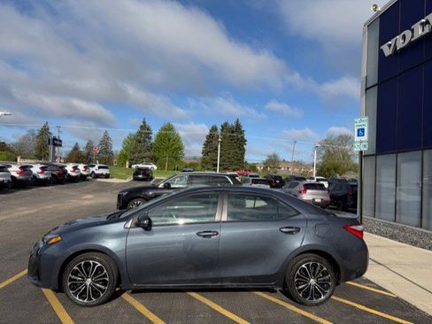 Used 2016 Toyota Corolla S FWD image 3