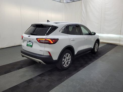 Used 2023 Ford Escape Active AWD/4WD image 9