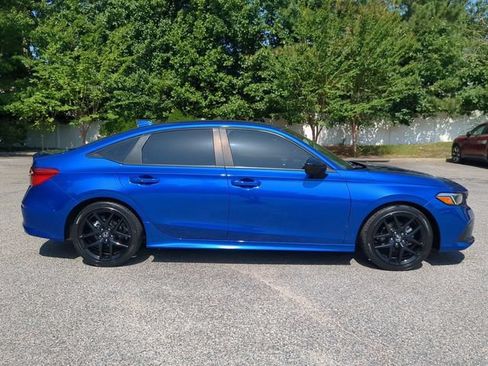 Used 2022 Honda Civic Sport image 3