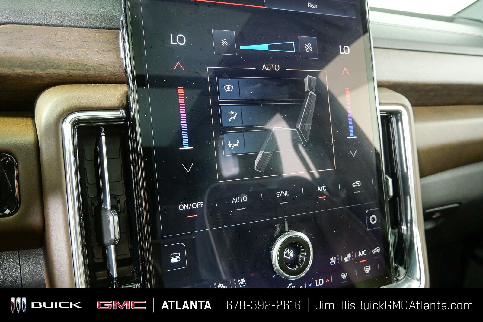Used 2025 GMC Yukon XL Denali Ultimate w/ LPO, Floor Liner Package AWD/4WD image 18