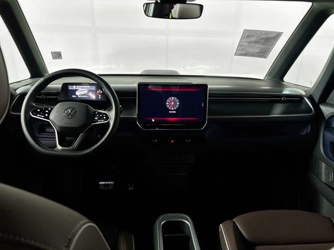 Certified 2025 Volkswagen ID. Buzz Pro S Plus AWD/4WD image 13