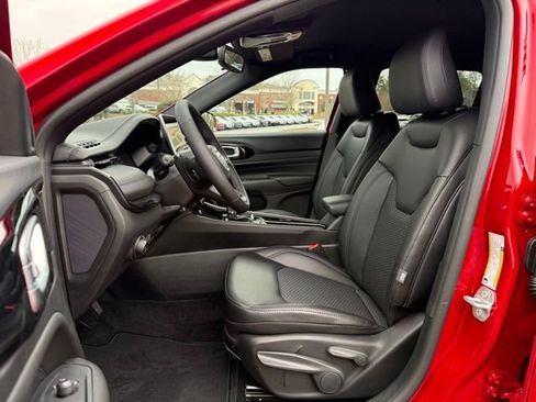 New 2026 Jeep Compass Latitude AWD/4WD image 13