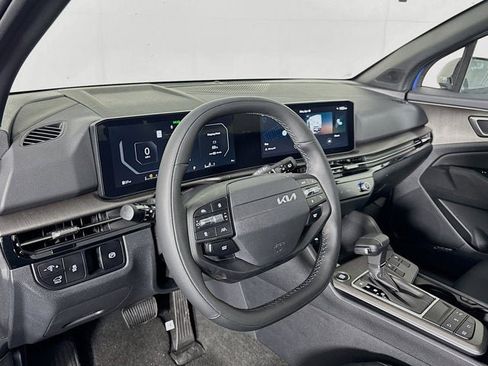 New 2026 Kia Sportage X-Line AWD/4WD image 13