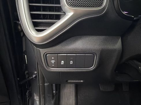 Used 2024 Kia Soul LX w/ Option Group 015 FWD image 30