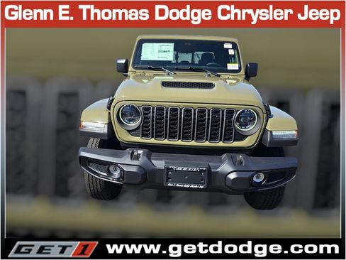 New 2026 Jeep Gladiator Sport AWD/4WD image 2