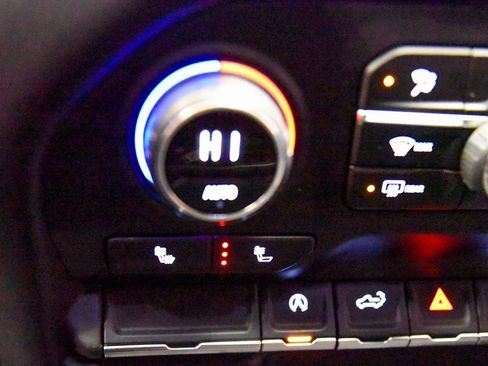 Used 2019 Chevrolet Silverado 1500 LT w/ All-Star Edition image 20