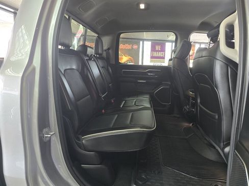 Used 2022 RAM 1500 Laramie AWD/4WD image 18
