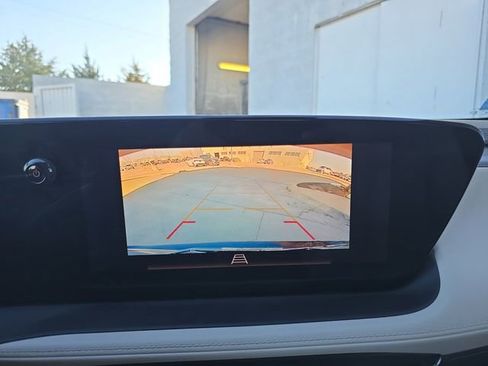 Used 2026 Buick Encore GX Sport Touring w/ Comfort Package image 9