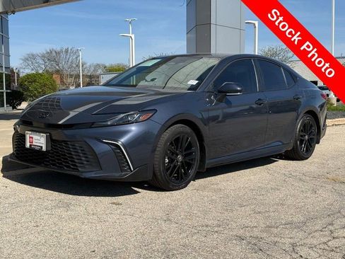 Used 2026 Toyota Camry SE w/ Multimedia Upgrade Package FWD image 8