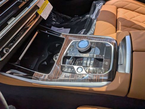 New 2026 BMW X5 xDrive40i w/ Executive Package AWD/4WD image 14