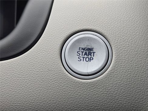 Used 2024 Hyundai Tucson Limited image 35