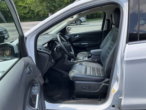 Used 2019 Ford Escape SEL AWD/4WD image 18