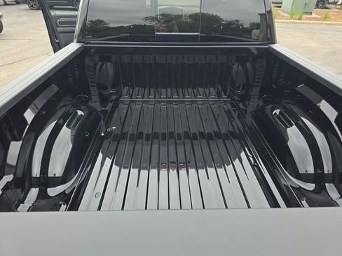 New 2026 RAM 1500 Big Horn AWD/4WD image 13