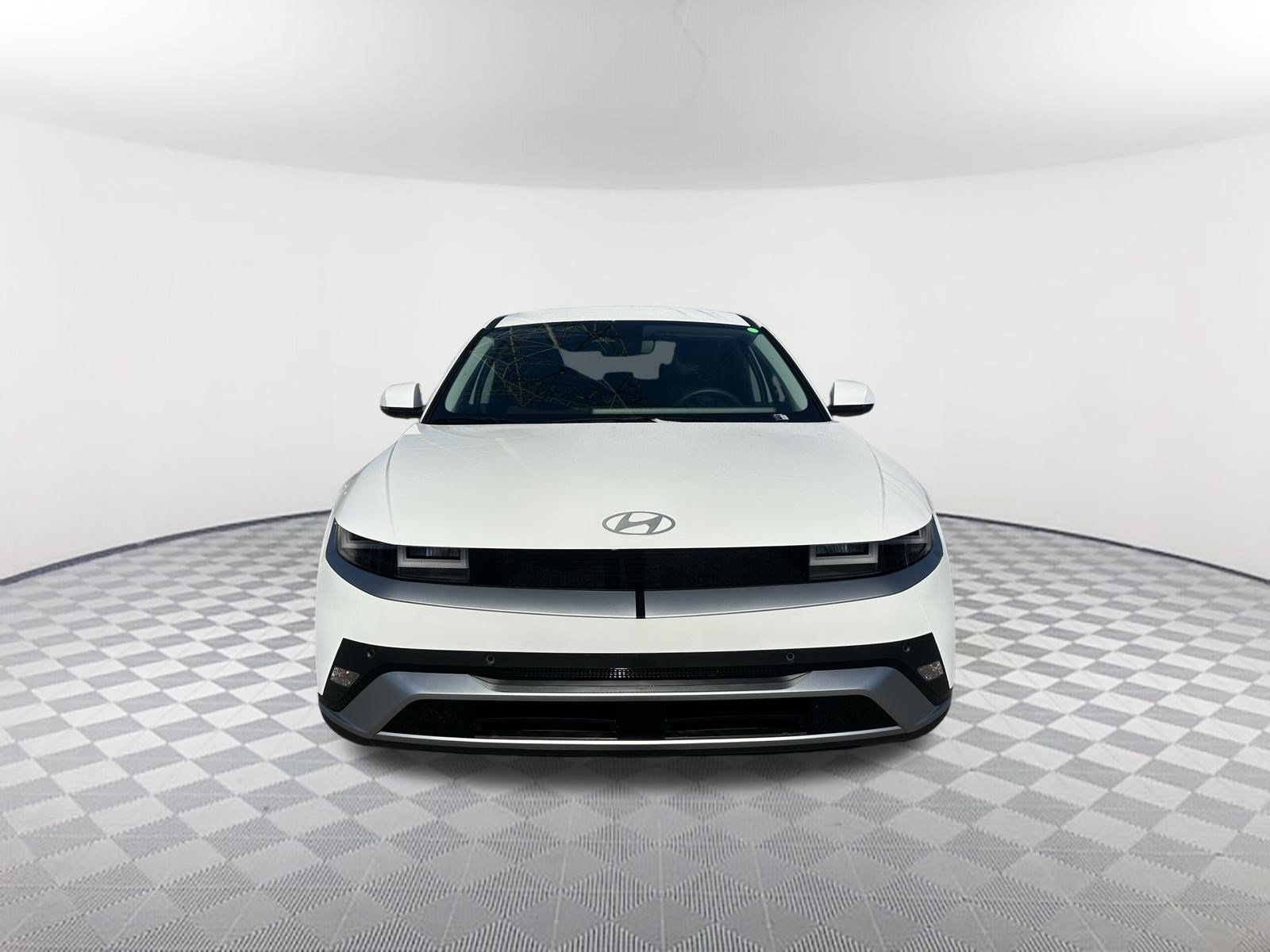 New 2027 Hyundai Ioniq 5 SE RWD image 2