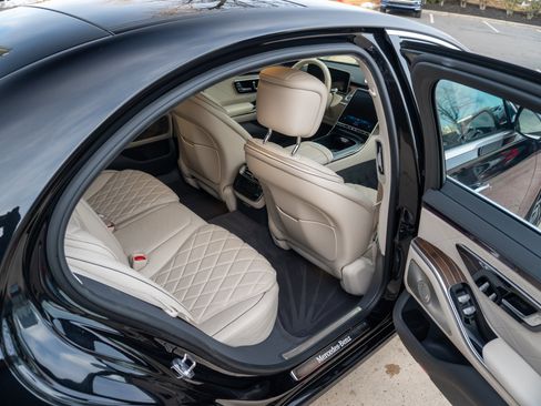 Used 2022 Mercedes-Benz S 580 4MATIC Sedan image 25