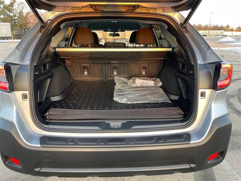 Certified 2025 Subaru Outback Premium image 18