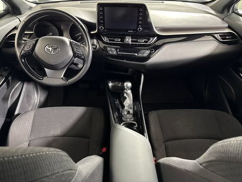 Used 2019 Toyota C-HR XLE FWD image 21
