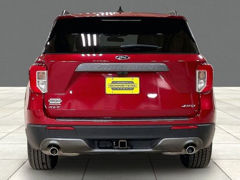 Certified 2023 Ford Explorer XLT w/ Equipment Group 202A AWD/4WD image 4